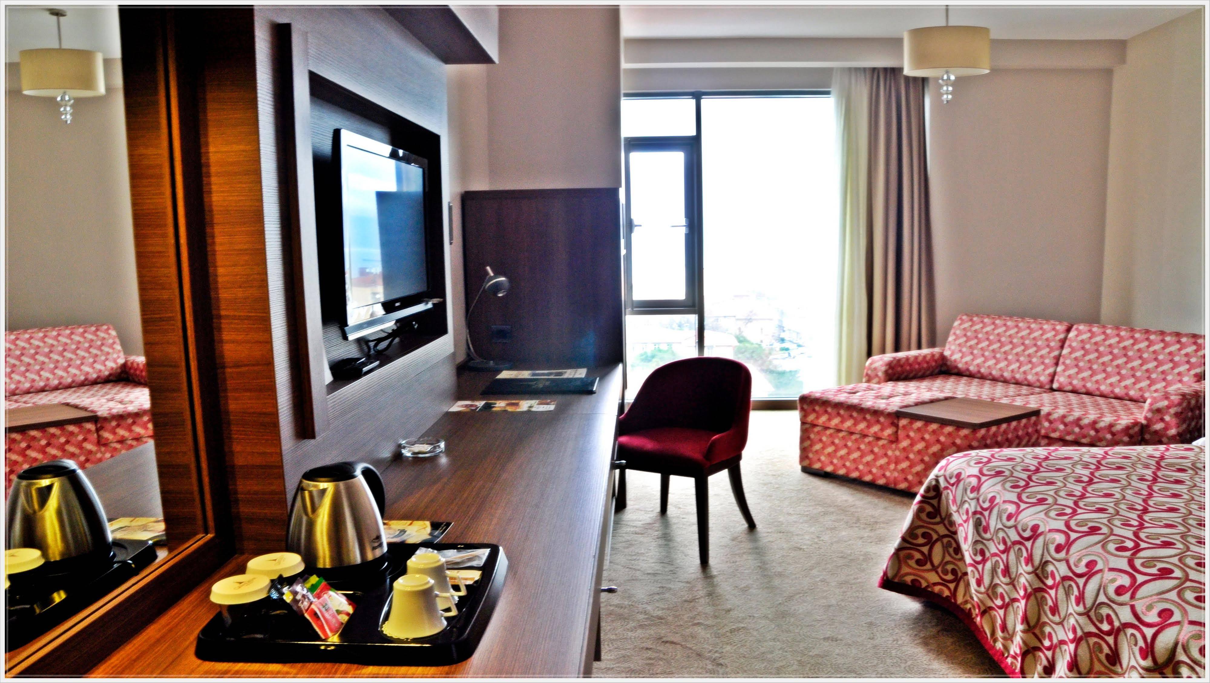 Grand Asya Hotel Bandirma Ngoại thất bức ảnh